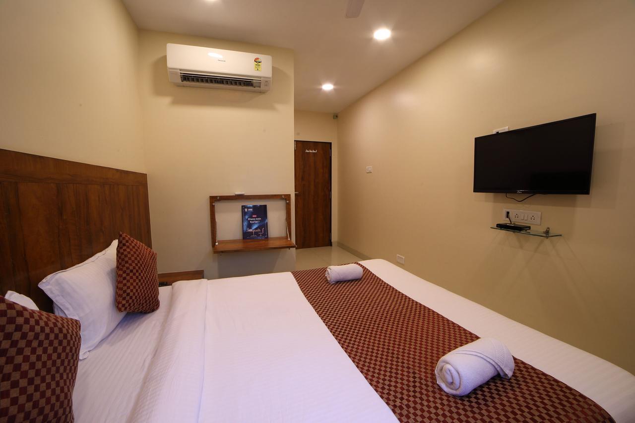 Oyo 8757 Prakash Inn Mumbai Kültér fotó